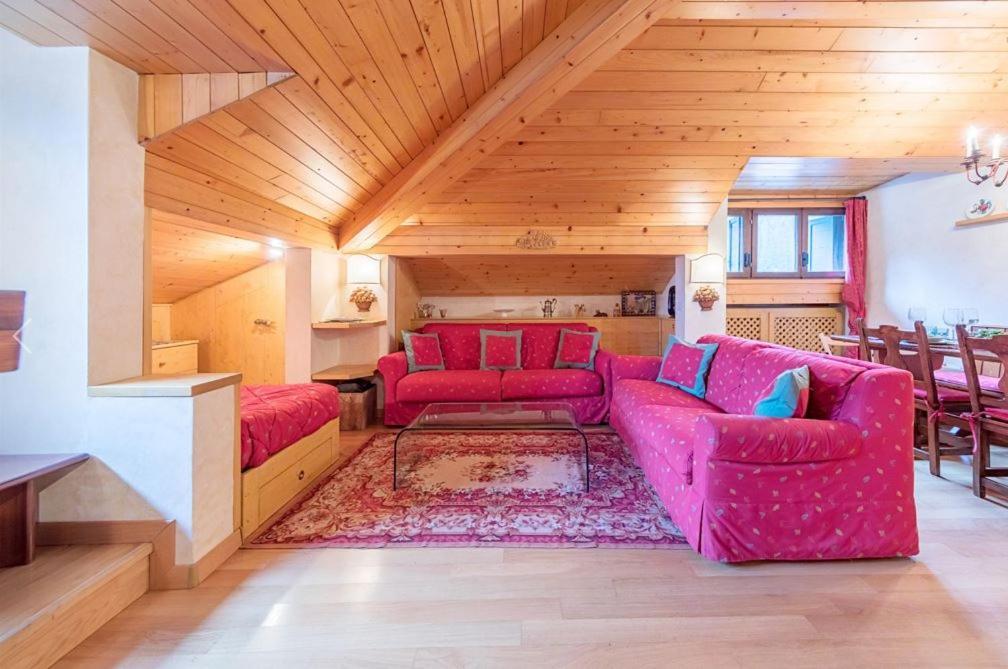 Ferienwohnung Deliziosa Mansarda Ai Piedi Della Pista 3Tre Madonna Exterior foto