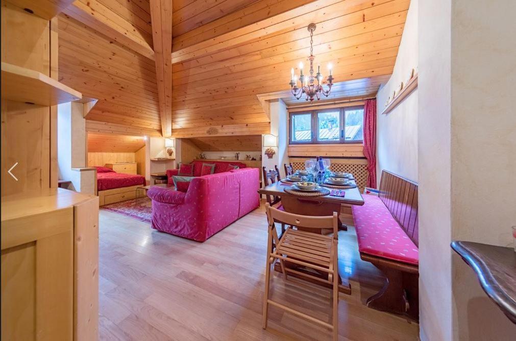 Ferienwohnung Deliziosa Mansarda Ai Piedi Della Pista 3Tre Madonna Exterior foto