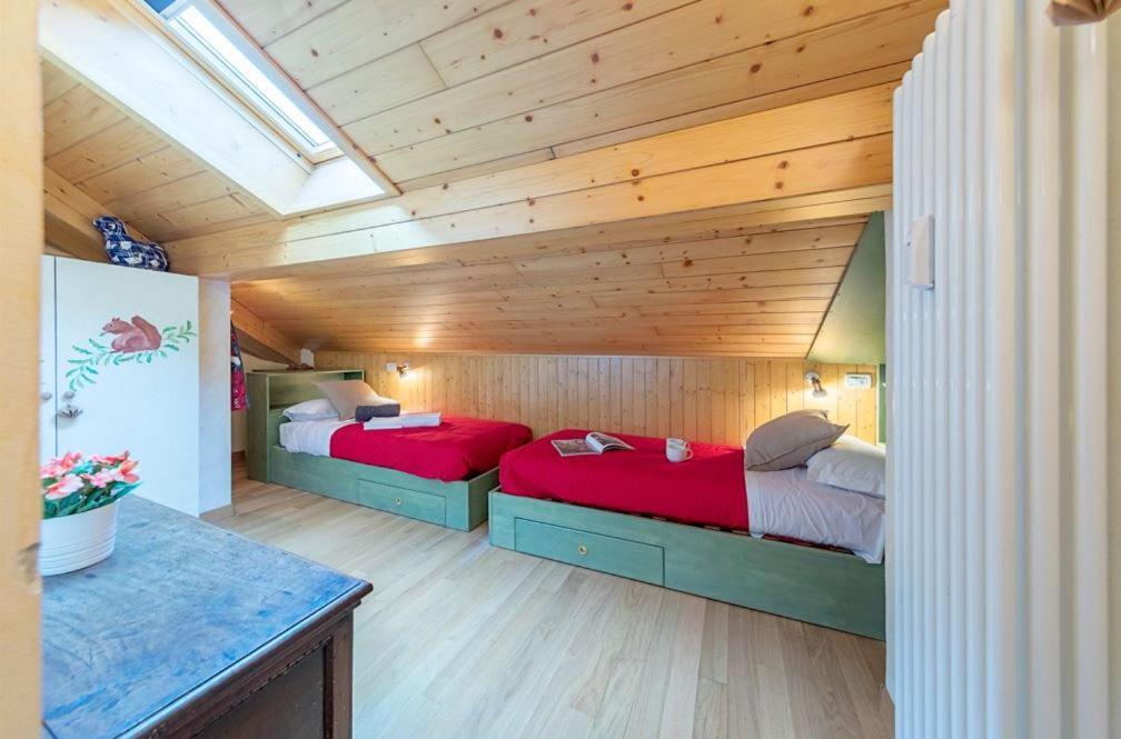 Ferienwohnung Deliziosa Mansarda Ai Piedi Della Pista 3Tre Madonna Exterior foto